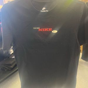 Nile Black Tshirt